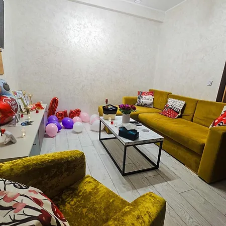 Double View * Mamaia